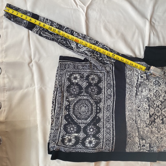 Very original Jean Paul Gaultier light sweater - Picture 6 of 11